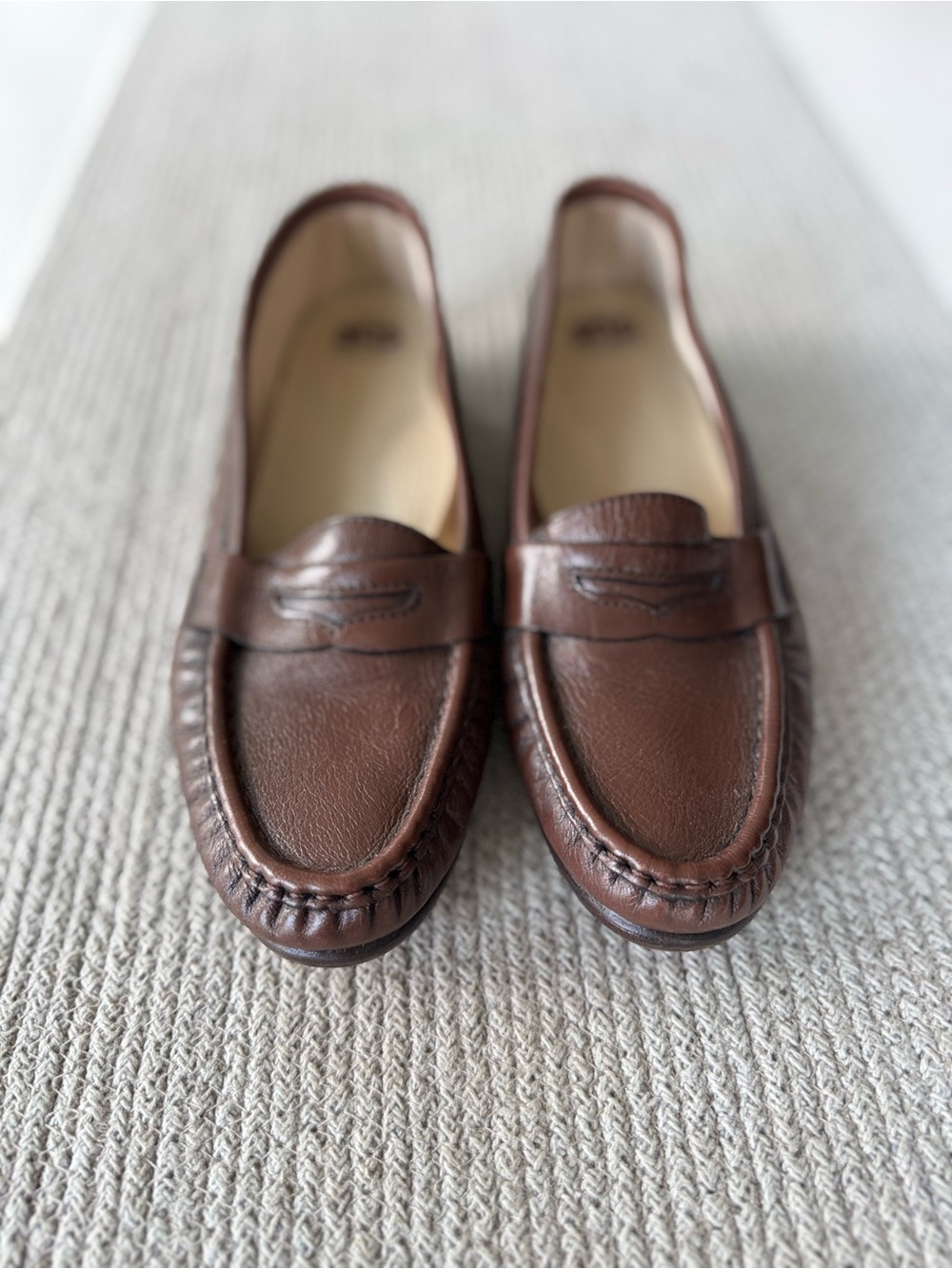 Vintage SAS Brown Leather Penny Loafers Size 8